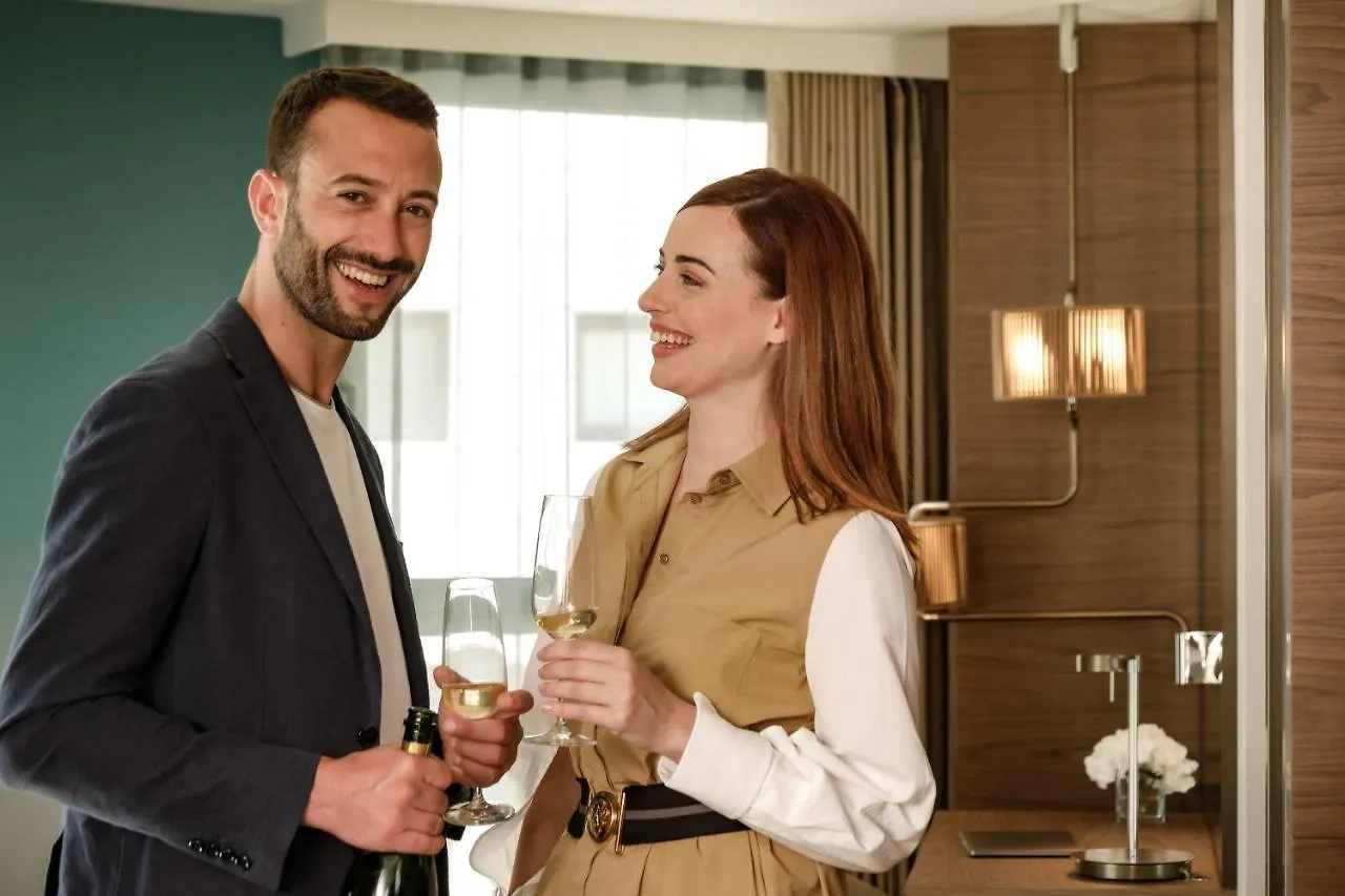 מלון Saint Julian's Hyatt Regency Malta